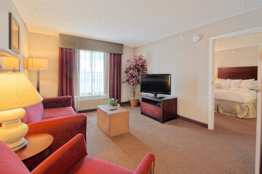 Homewood Suites by Hilton Bloomington photo 2
