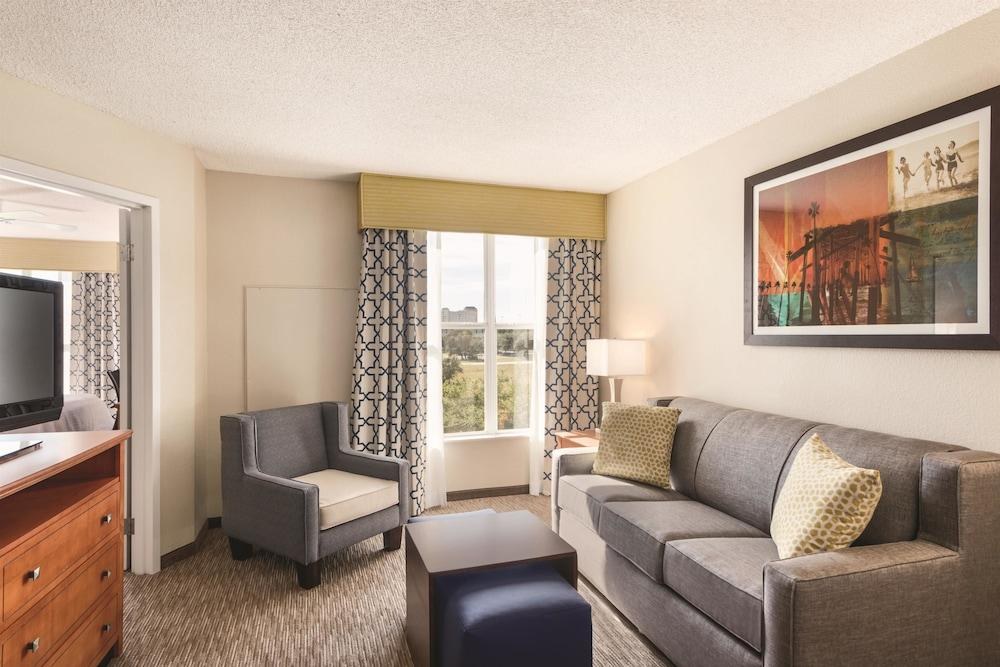 Homewood Suites by Hilton Orlando-Intl Drive/Convention Ctr photo 2