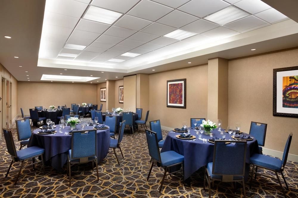 Embassy Suites by Hilton San Antonio Airport photo 1