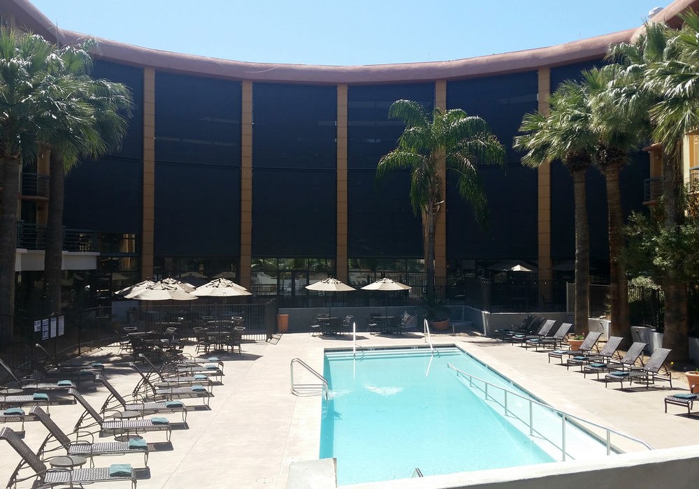 Embassy Suites by Hilton Phoenix Biltmore