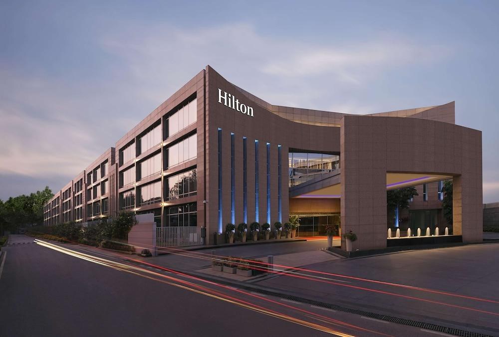 Hilton Bangalore Embassy GolfLinks photo 4
