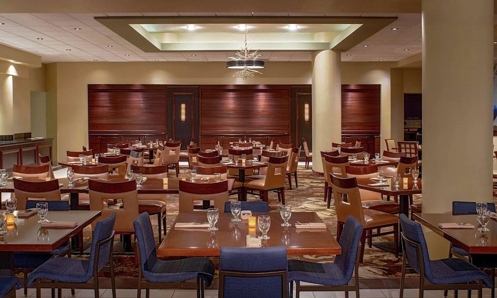 DoubleTree Suites by Hilton Salt Lake City Downtown