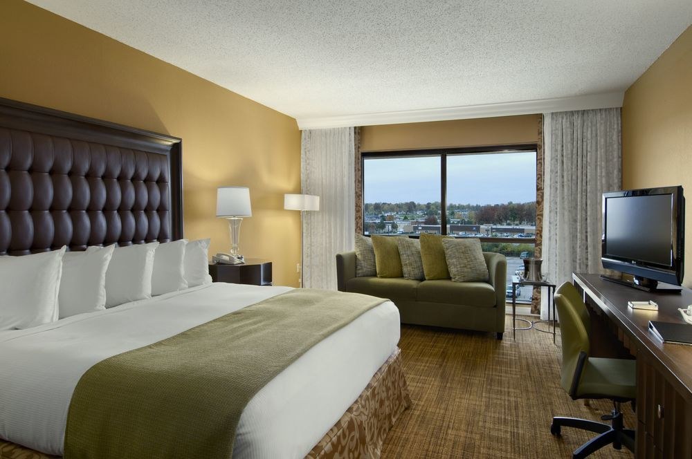 Hilton St. Louis Airport