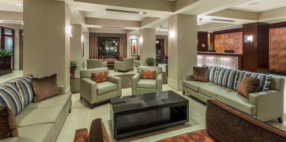 Embassy Suites by Hilton Alexandria Old Town photo 3