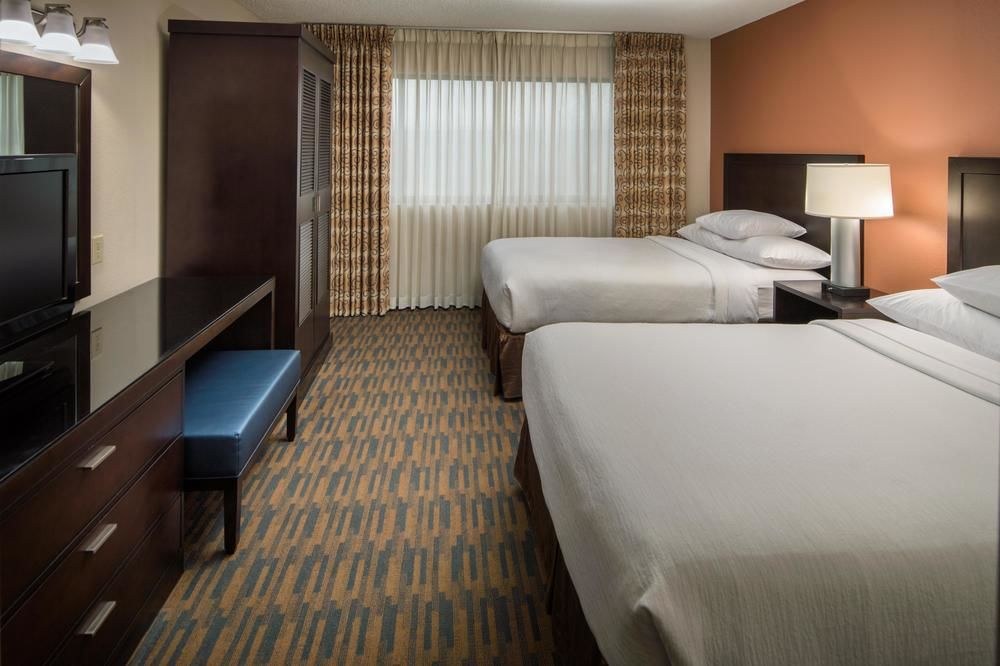 Embassy Suites by Hilton Seattle-Tacoma Intl Airport photo 1