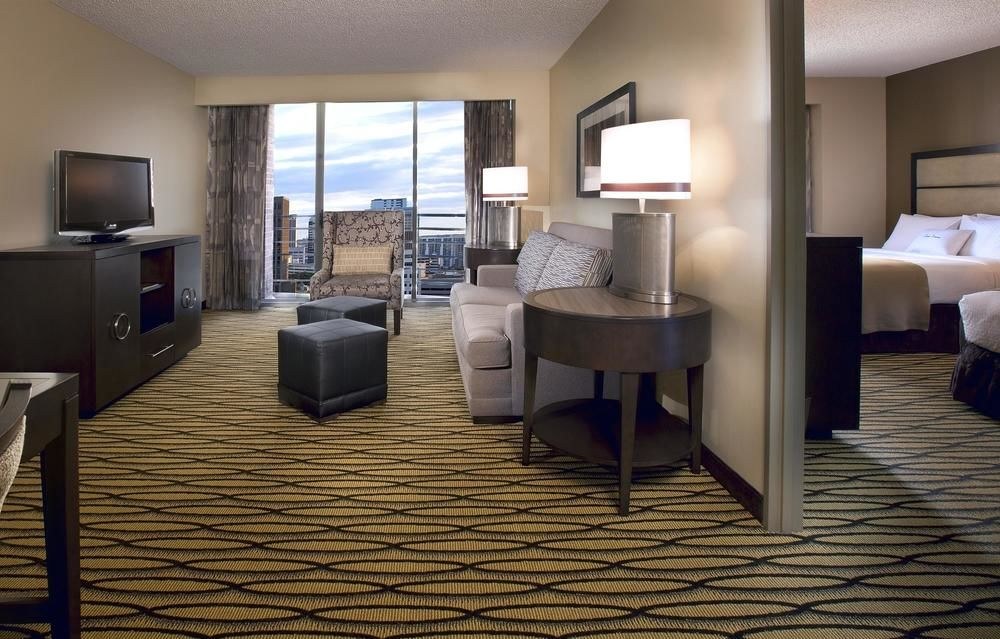 DoubleTree Suites by Hilton Austin Downtown Capitol photo 1
