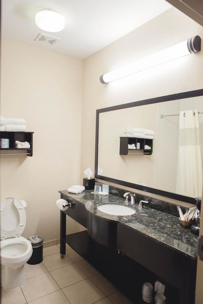 Hampton Inn Bloomington West photo 1