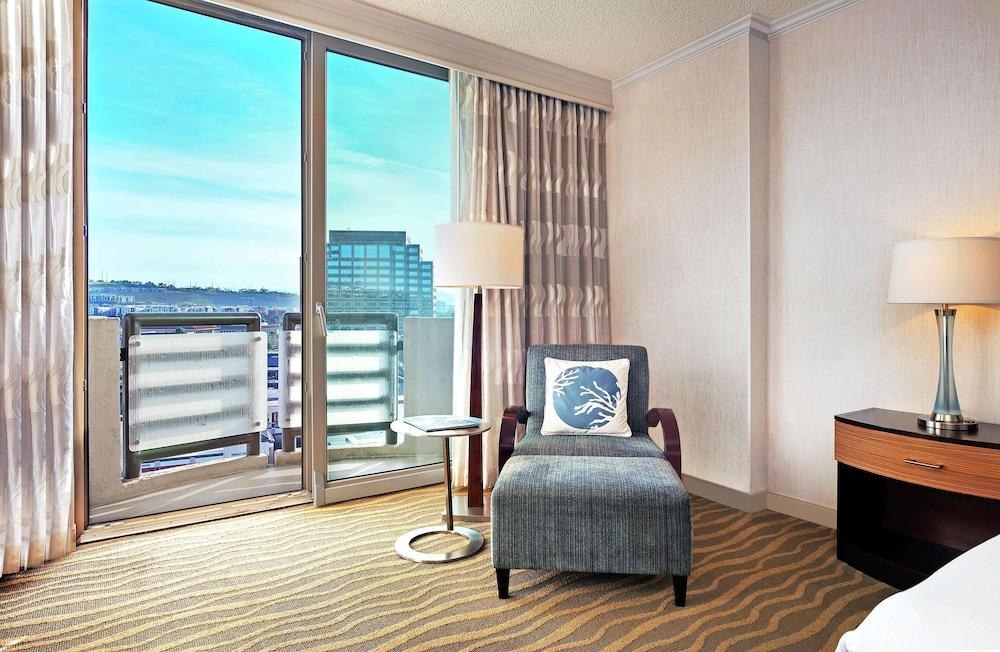 DoubleTree by Hilton San Diego Mission Valley photo 2