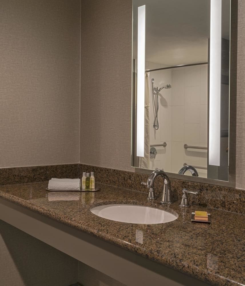 DoubleTree by Hilton Austin photo 1