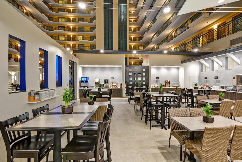 Embassy Suites by Hilton Miami International Airport photo 2