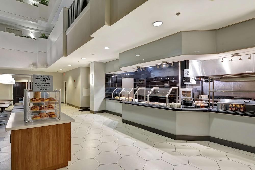 Embassy Suites by Hilton Orlando Downtown photo 3
