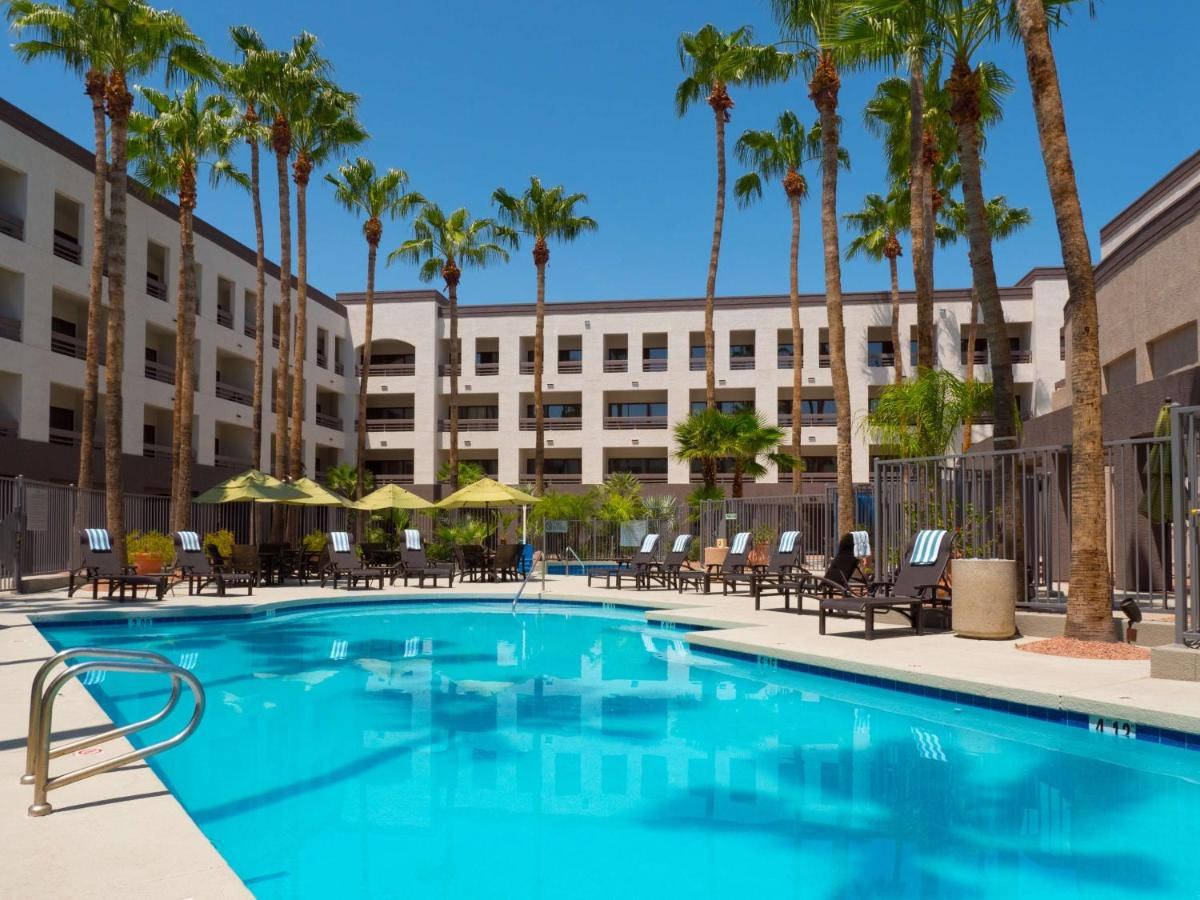 HILTON PHOENIX AIRPORT