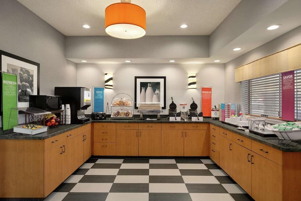 Hampton Inn Phoenix-Midtown-Downtown Area photo 3