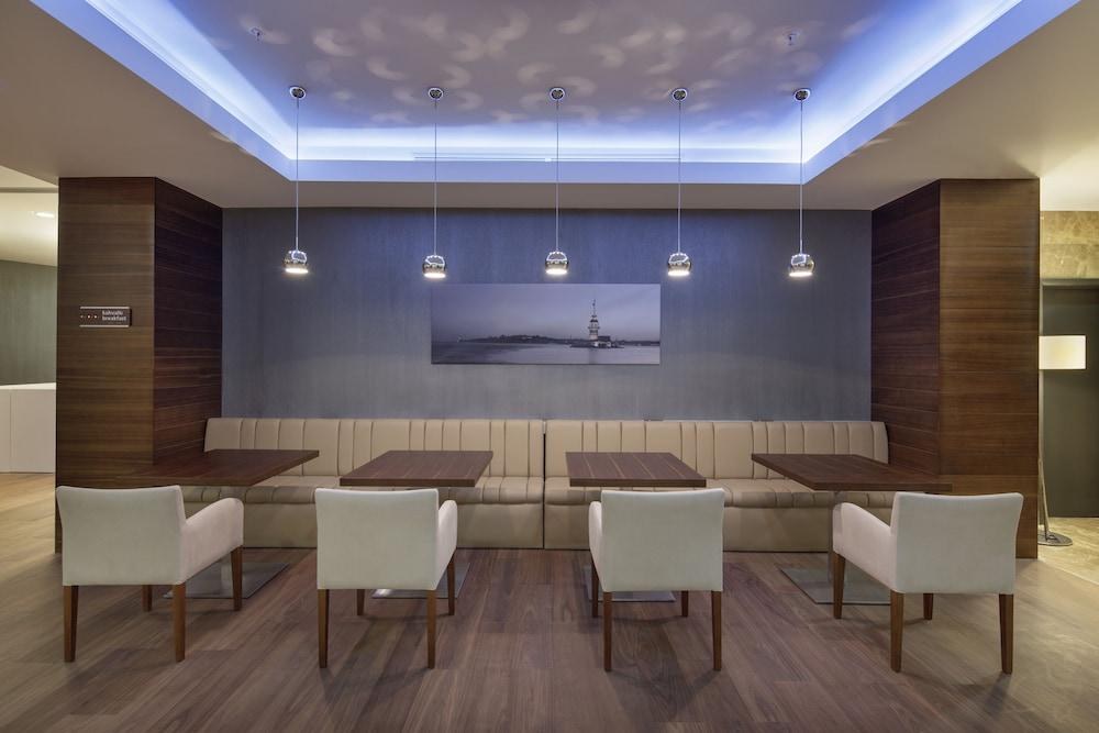 Hampton by Hilton Istanbul Kayasehir photo 3