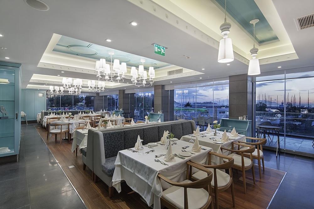 DoubleTree by Hilton Kusadasi photo 2