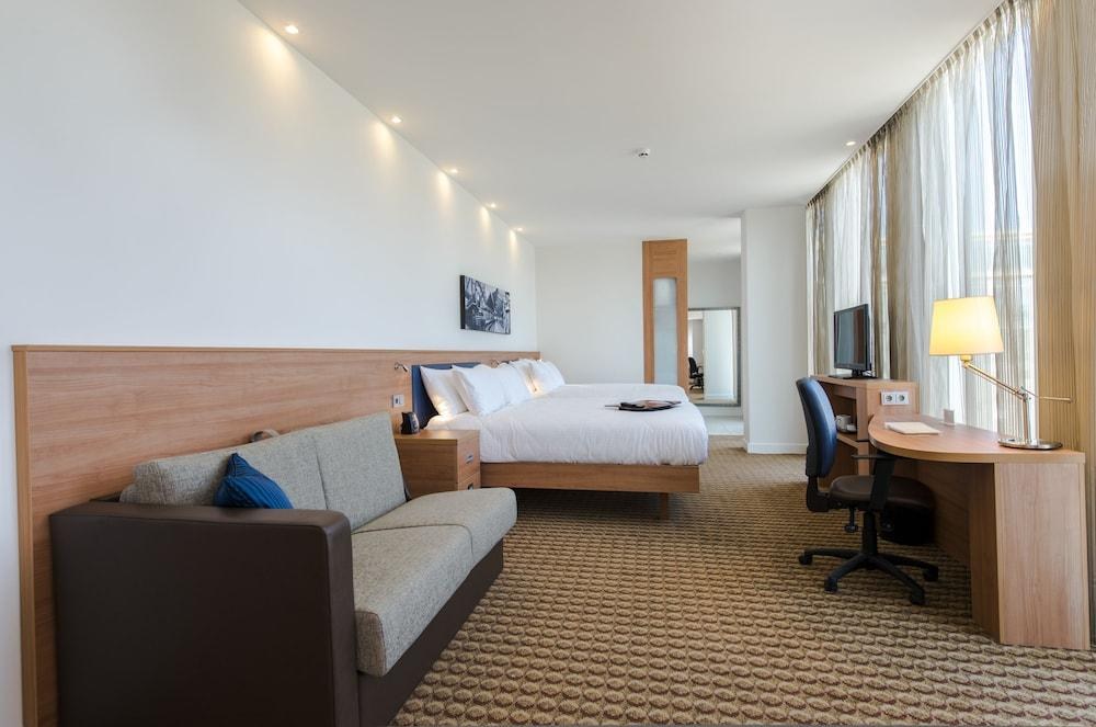 Hampton by Hilton Amsterdam / Arena Boulevard photo 2