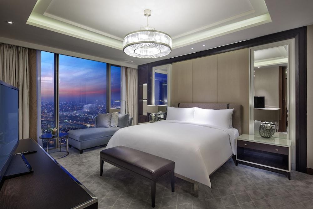 Hilton Istanbul Bomonti Hotel & Conference Center photo 2