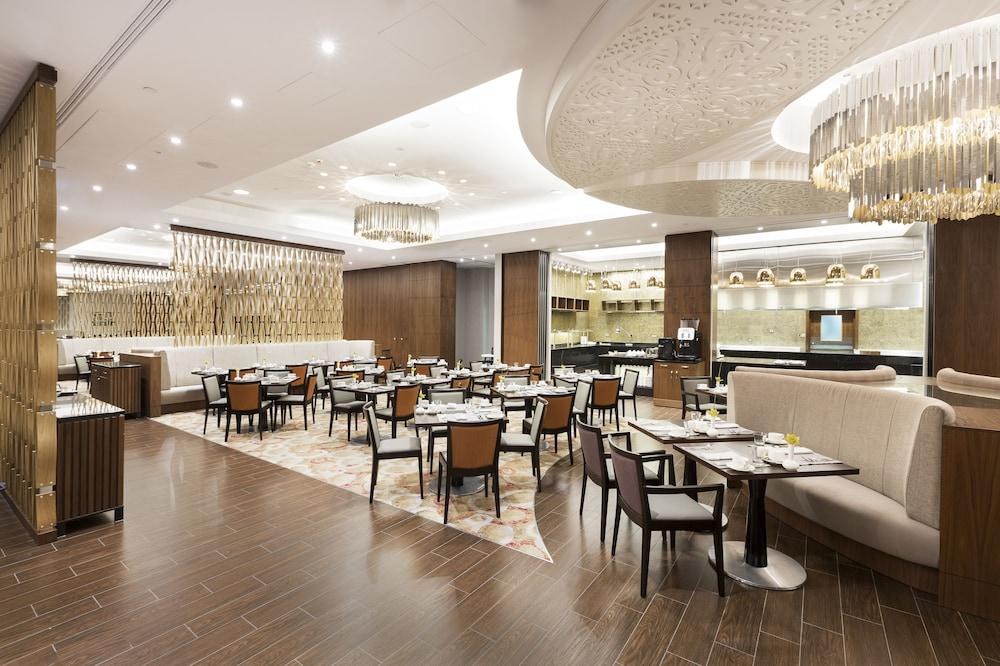 DoubleTree by Hilton Hotel & Conference Centre Warsaw photo 2