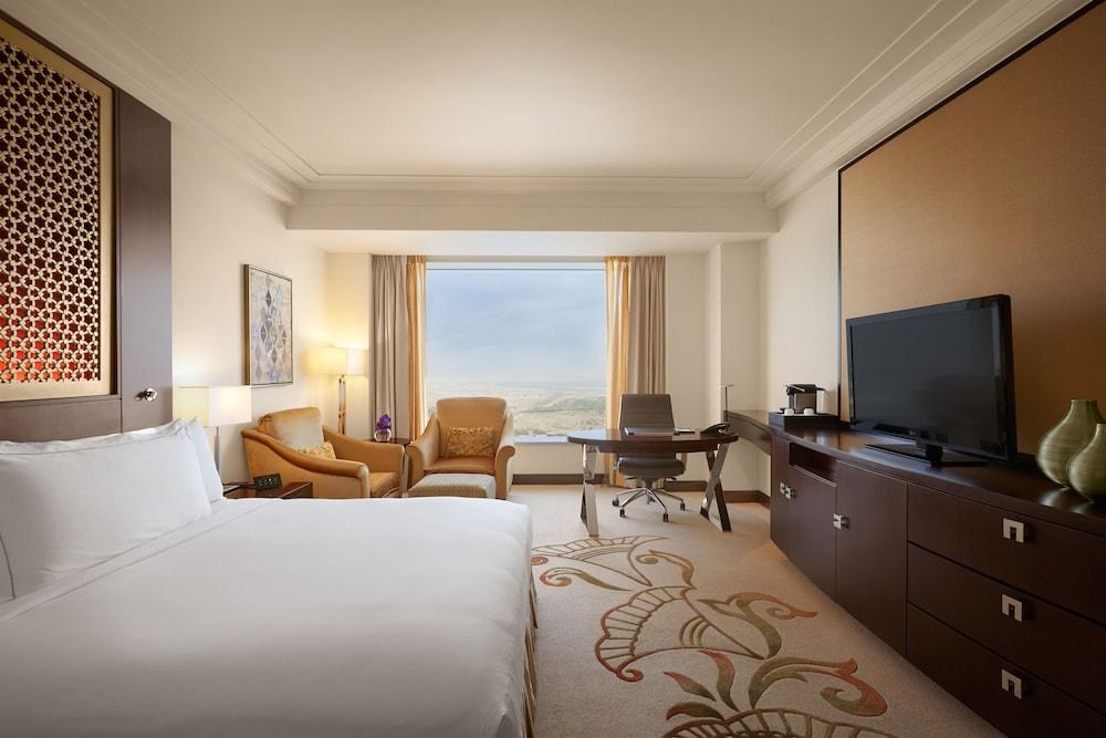 Conrad Dubai photo 3