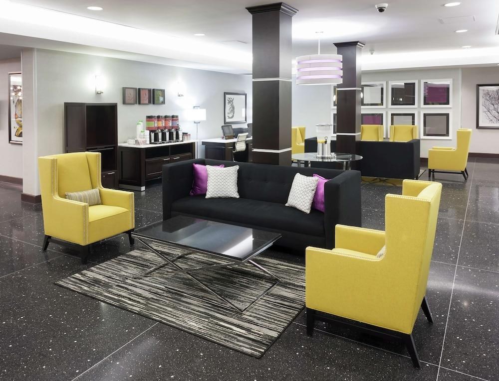 Hampton Inn San Diego-Downtown photo 3