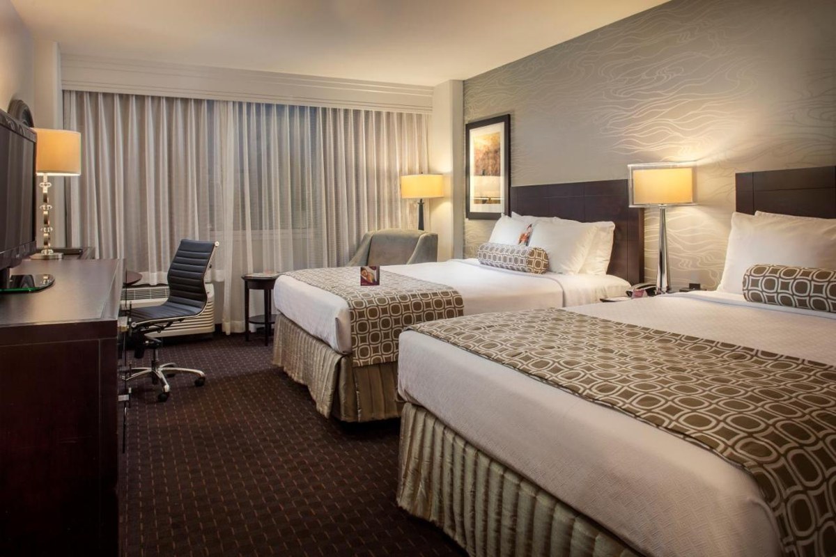 CROWNE PLAZA PHOENIX AIRPORT photo 1