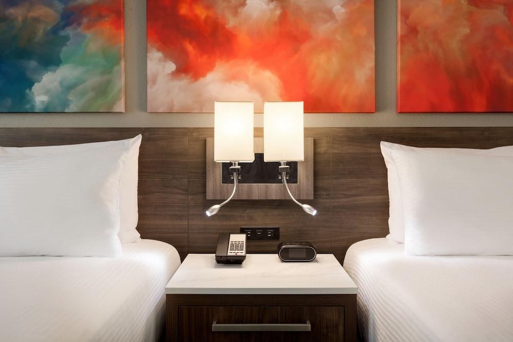 BUENA VISTA SUITES photo 2