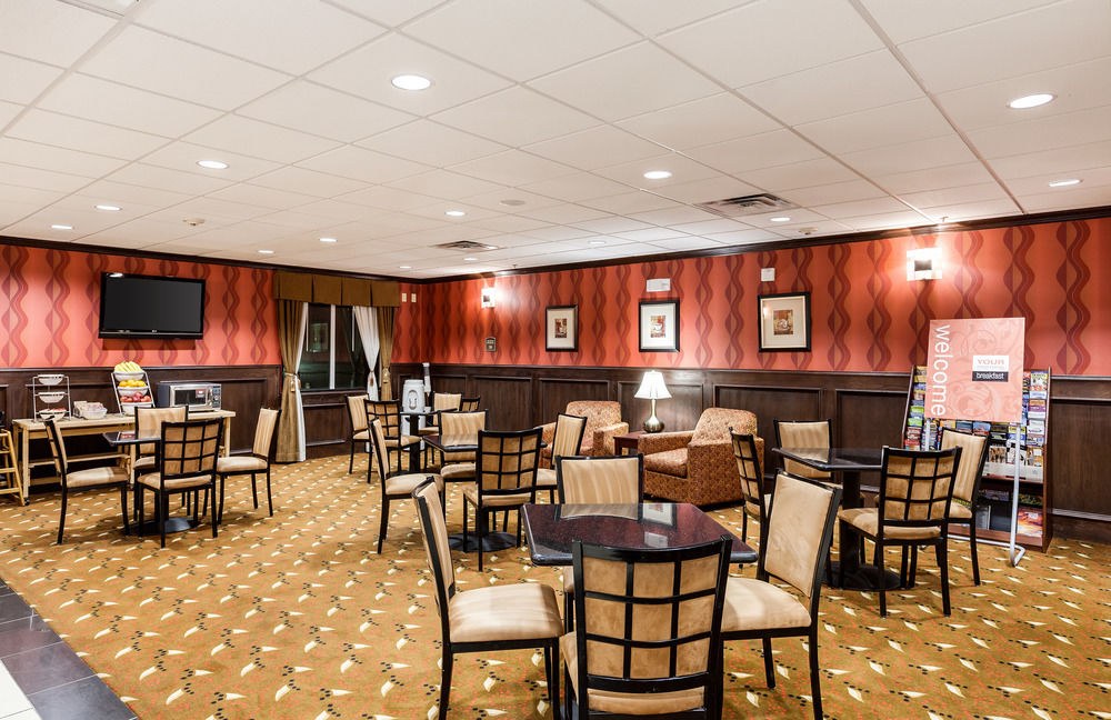 COMFORT SUITES PLANO photo 1