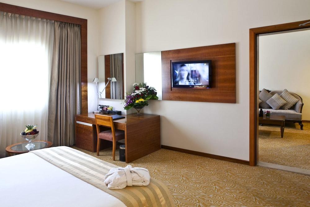 LANDMARK GRAND HOTEL photo 3