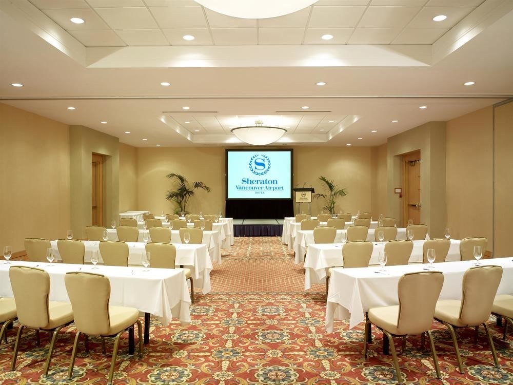 SHERATON VANCOUVER AIRPORT HOTEL photo 2
