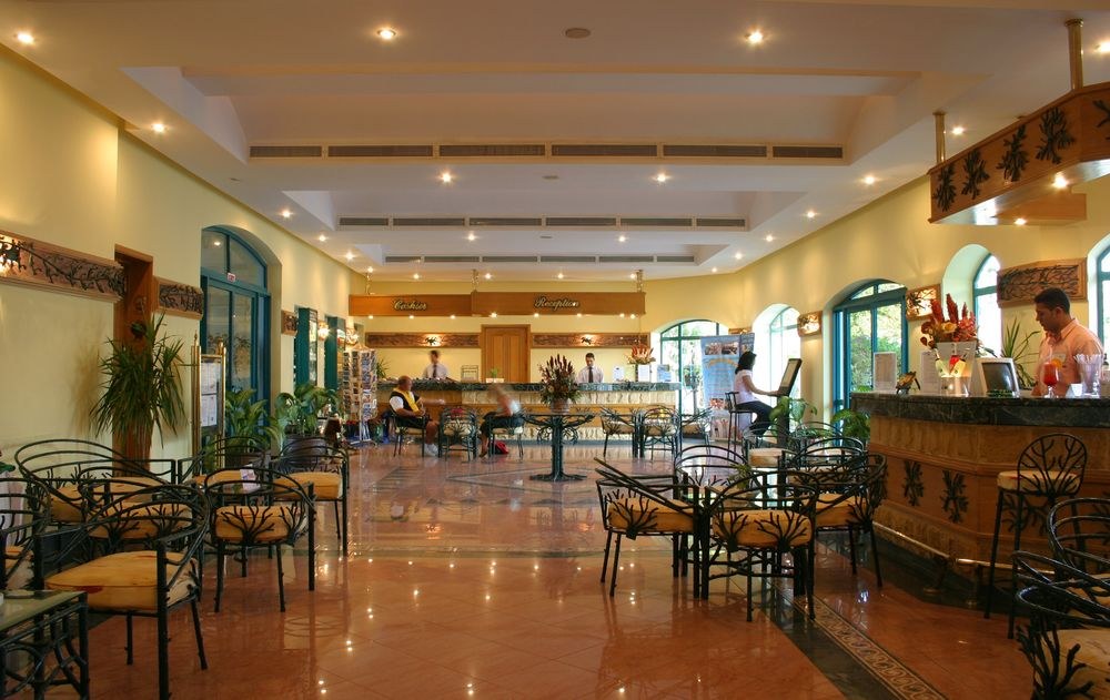 FALCON HILLS HOTEL photo 4
