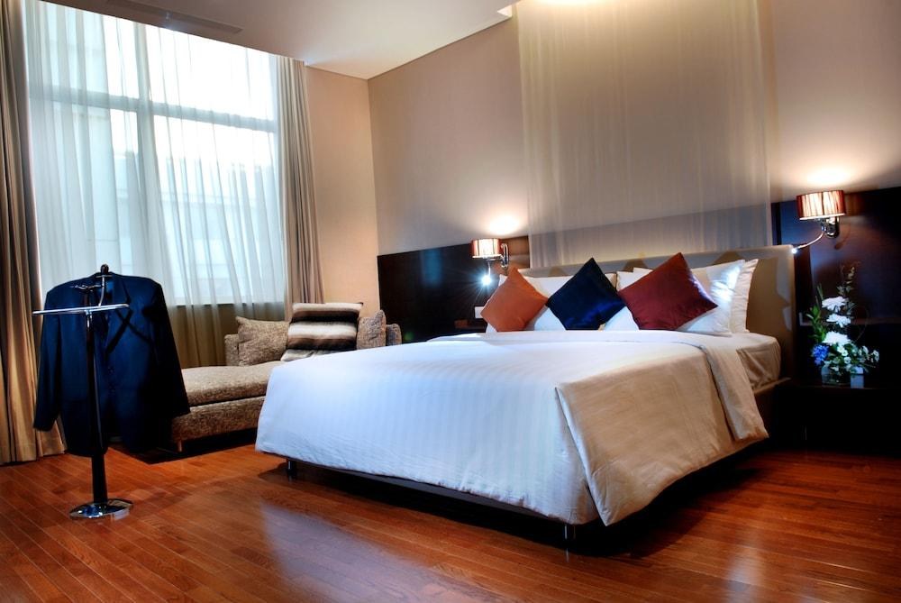 Novotel Jakarta Mangga Dua Square photo 4