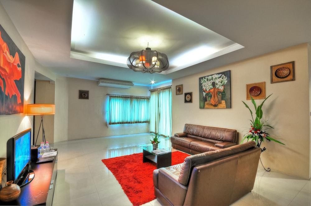 VITS Gazebo Resort Pattaya photo 2