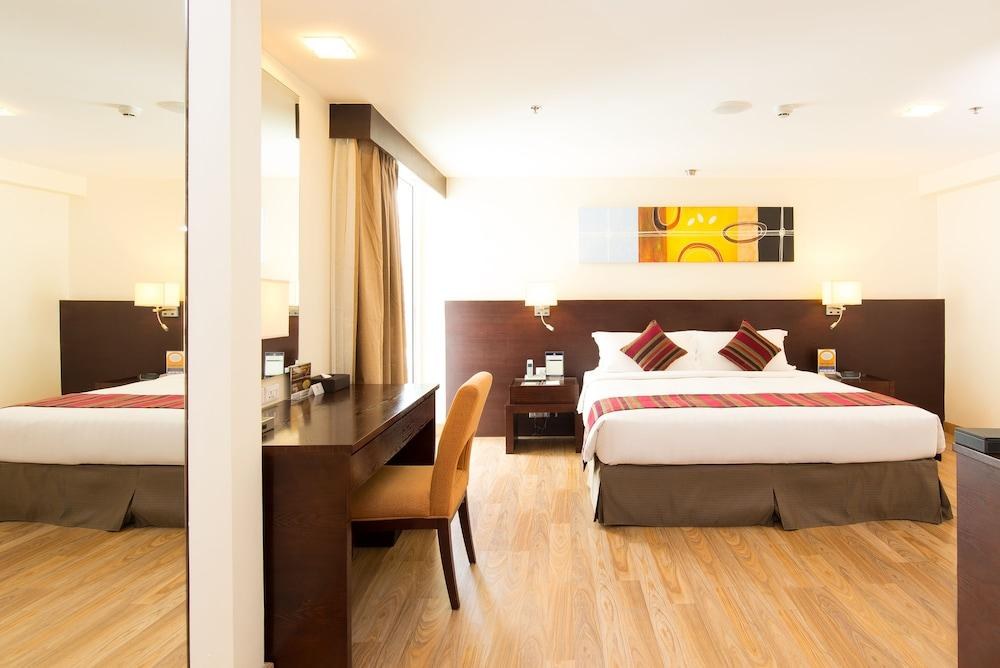 LOHAS RESIDENCES photo 2