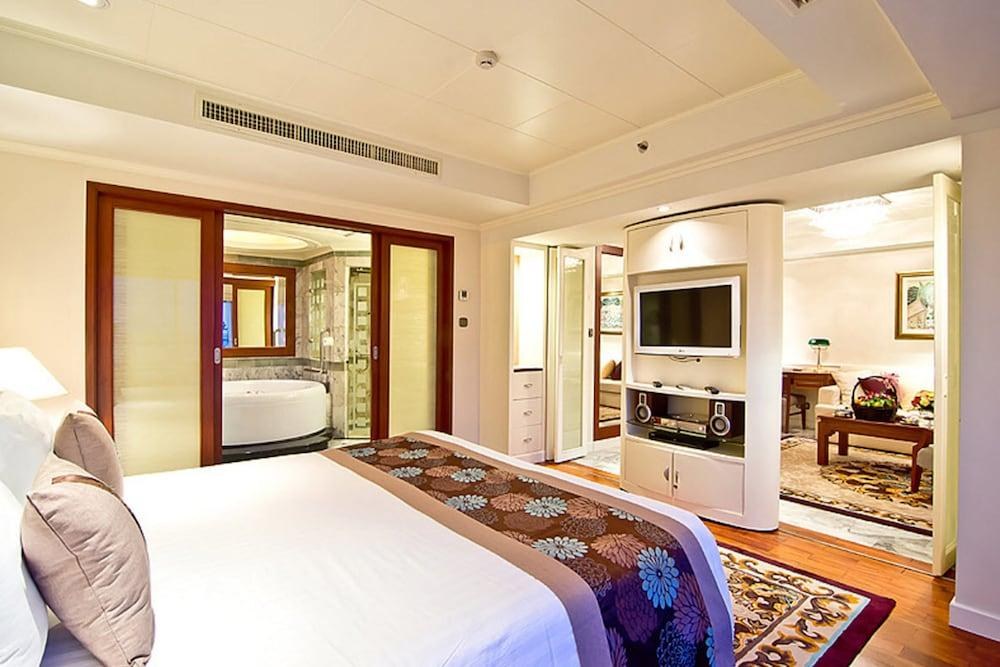 Royal Wing Suites and Spa photo 4