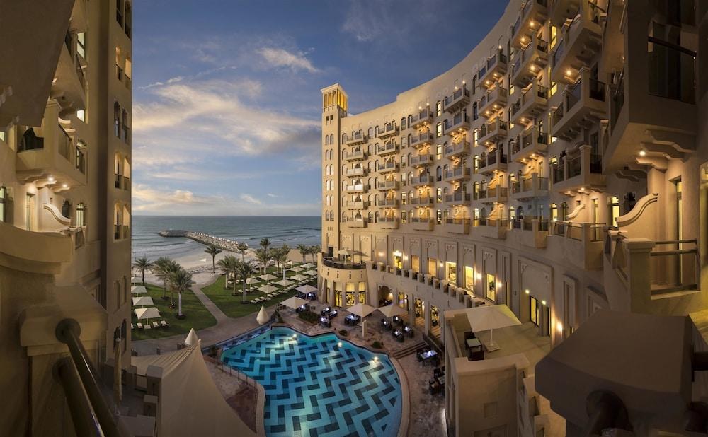 Bahi Ajman Palace Hotel photo 2
