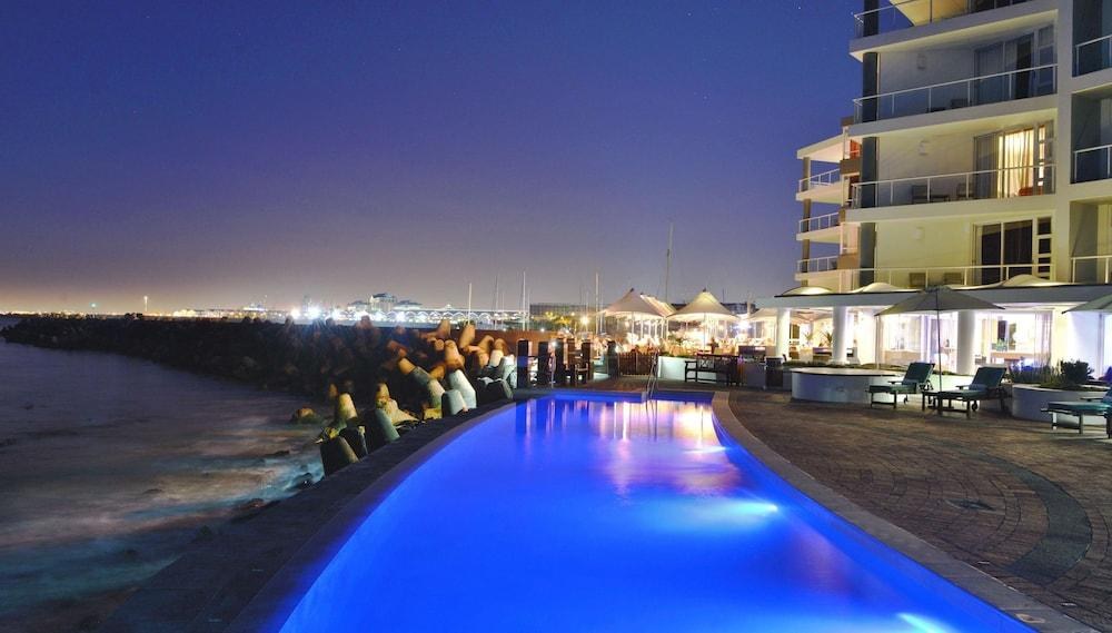Radisson Blu Hotel Waterfront, Cape Town photo 4