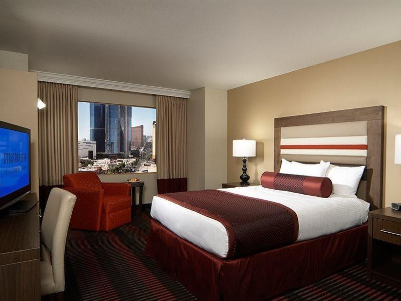 The STRAT Hotel, Casino & Tower photo 1