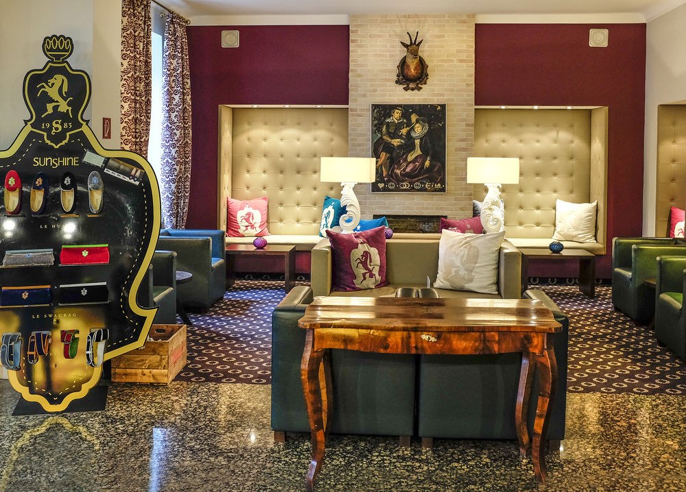VILLA CARLTON photo 1