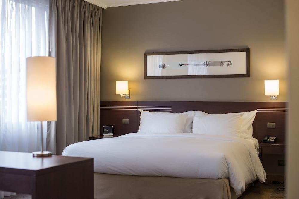 Pullman Santiago El Bosque photo 3