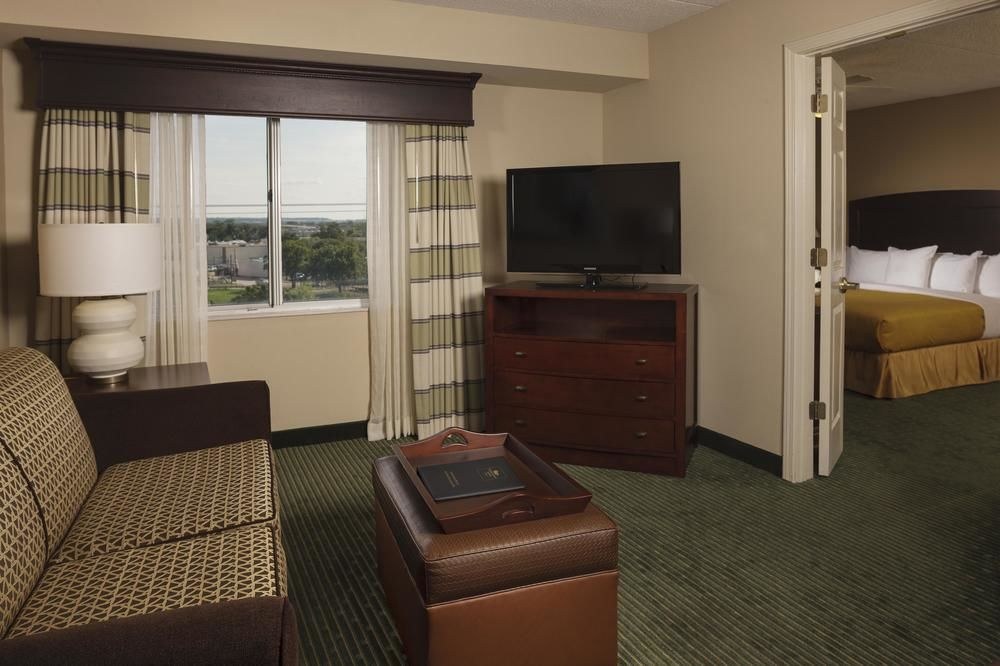 Homewood Suites by Hilton Dallas-Market Center photo 1