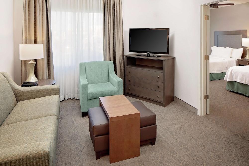 Homewood Suites by Hilton Dallas-Market Center photo 2