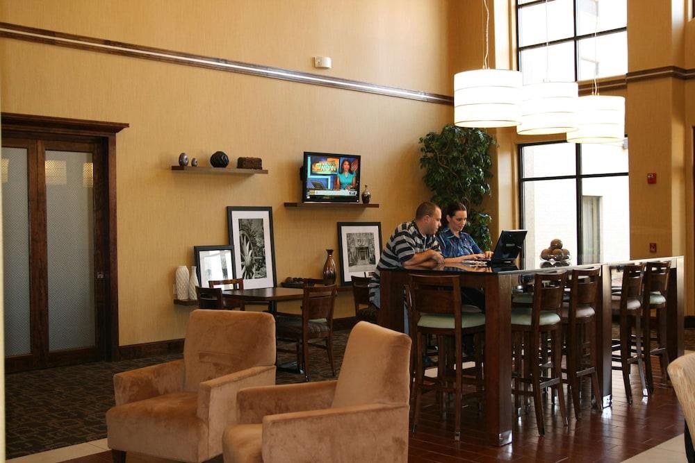 Hampton Inn & Suites Houston-Cypress Station photo 2