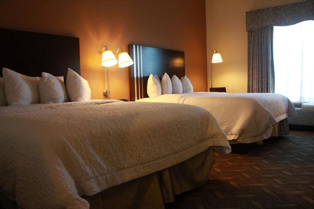 Hampton Inn & Suites Houston-Cypress Station photo 3