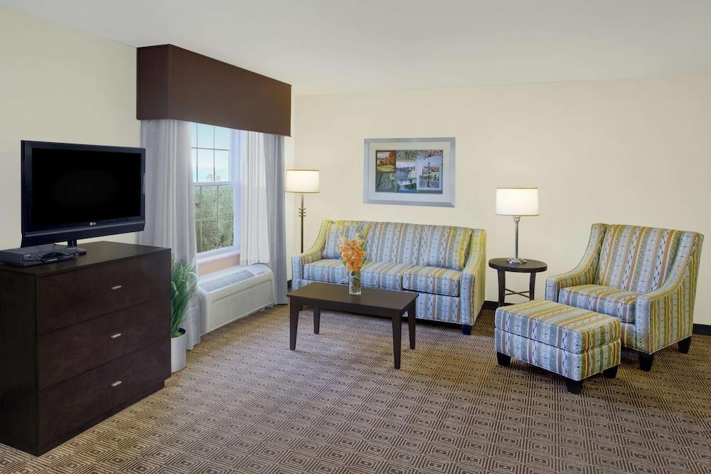 Hampton Inn & Suites Yonkers photo 4