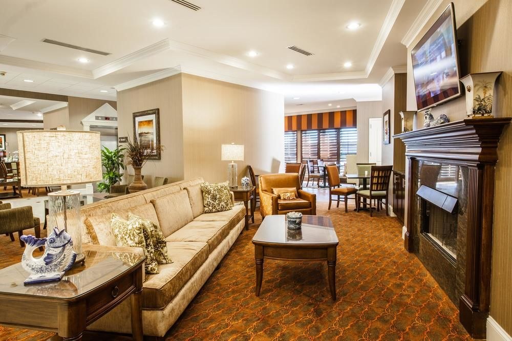 Hampton Inn Charleston-North photo 1