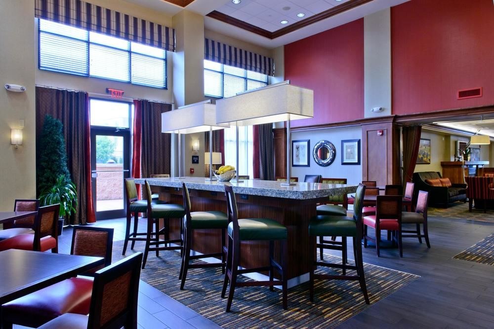 Hampton Inn & Suites Frederick-Fort Detrick photo 1