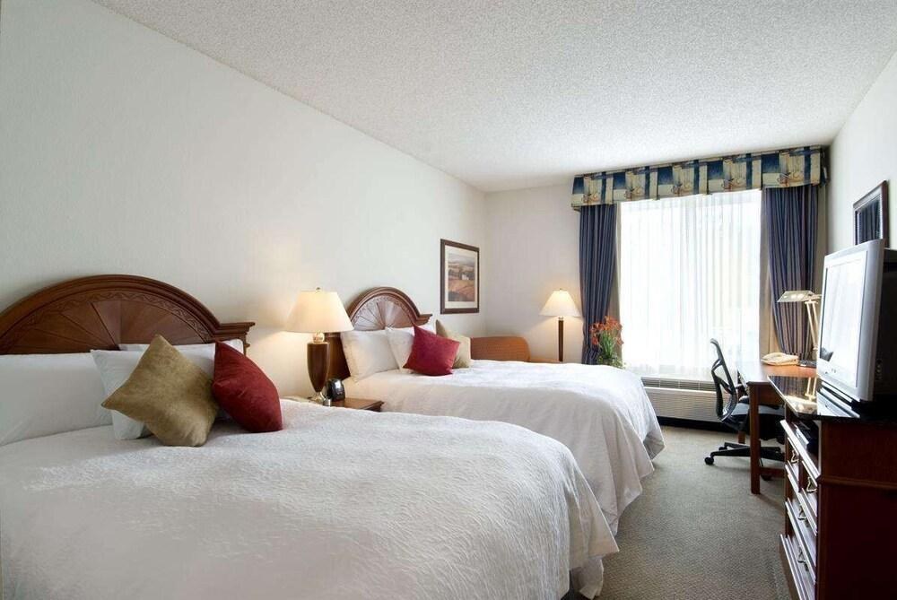 Hilton Garden Inn Tulsa Airport photo 4
