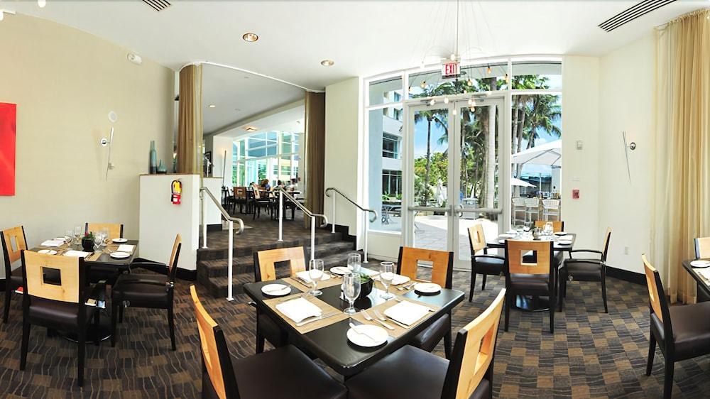 GALLERYone - a DoubleTree Suites by Hilton Hotel photo 4