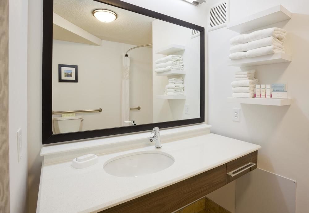 Hampton Inn Minneapolis NW Maple Grove photo 1