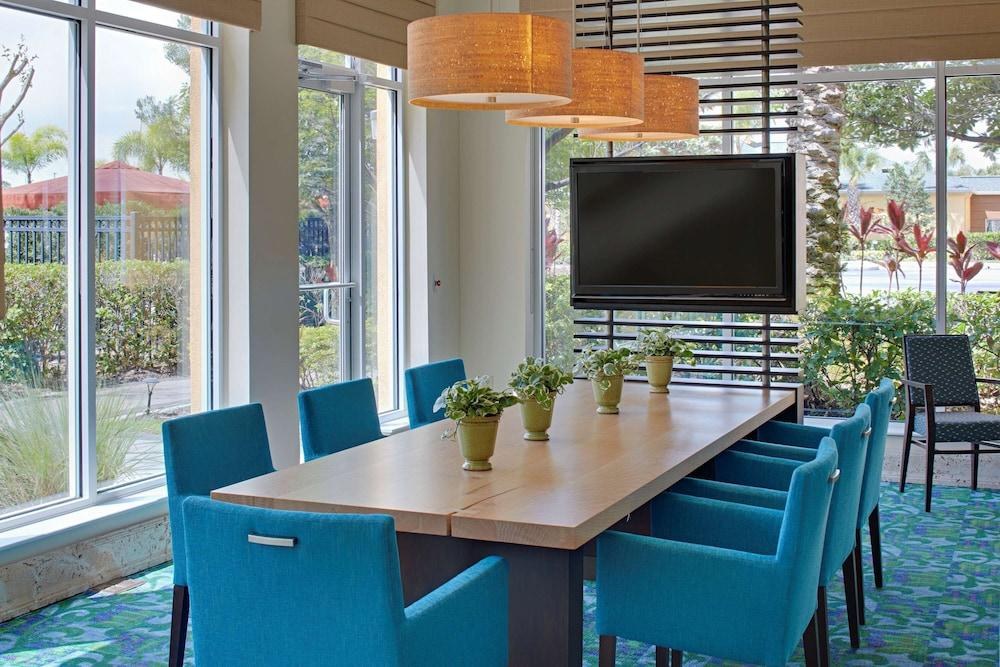 Hilton Garden Inn Orlando International Drive North photo 4